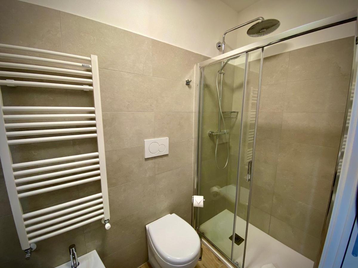 Five Flowers Guest House Trieste Bagian luar foto