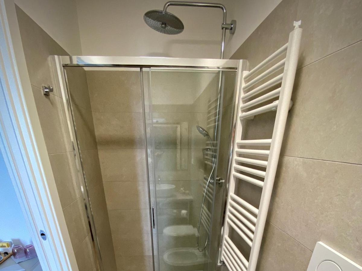 Five Flowers Guest House Trieste Bagian luar foto