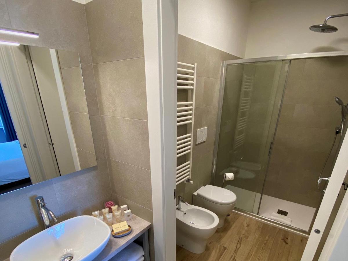 Five Flowers Guest House Trieste Bagian luar foto