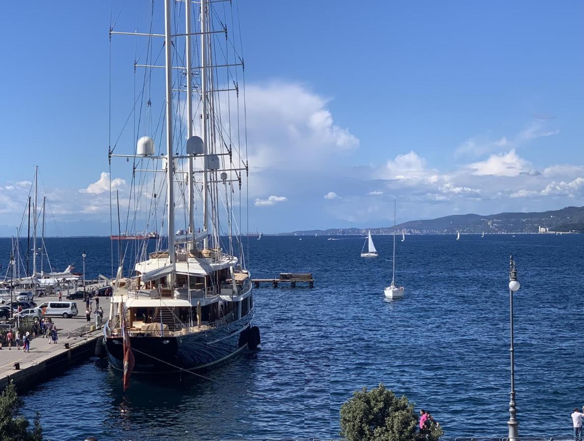 Five Flowers Guest House Trieste Bagian luar foto