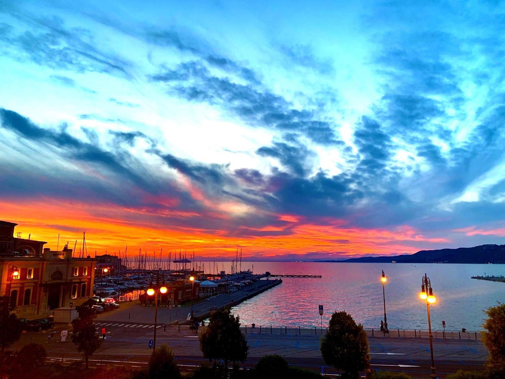 Five Flowers Guest House Trieste Bagian luar foto